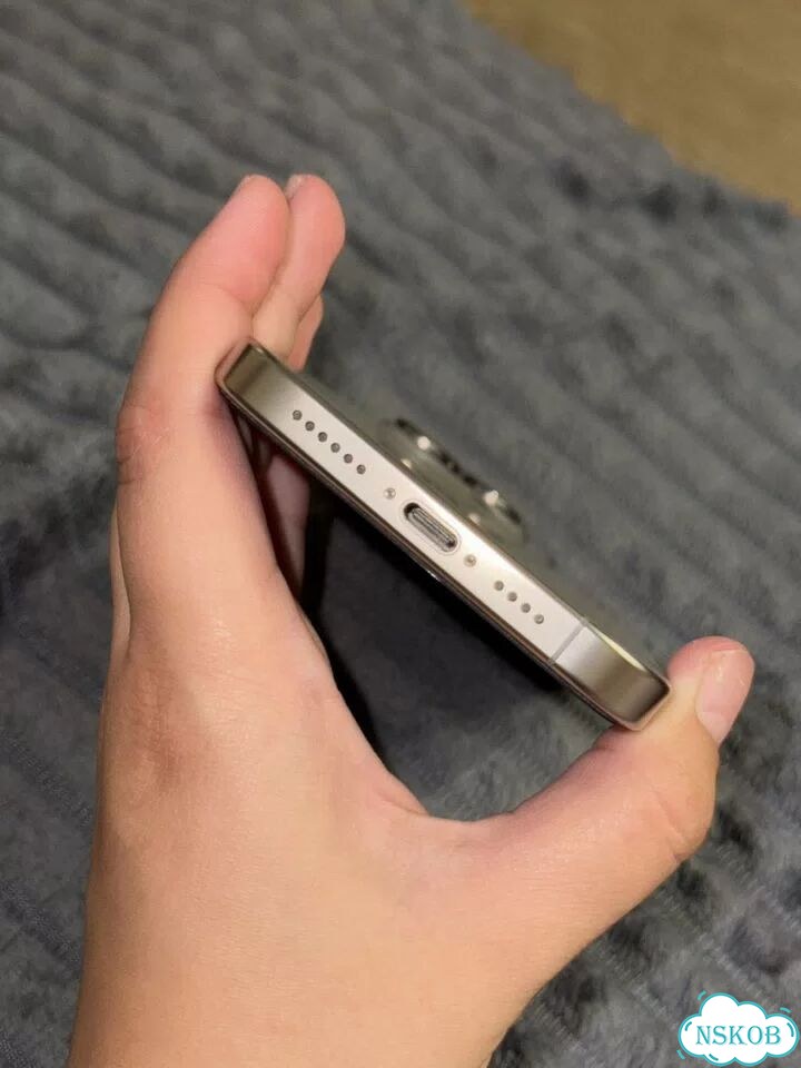 iPhone 16 Pro Max, 256 ГБ, SIM + eSIM фото 6