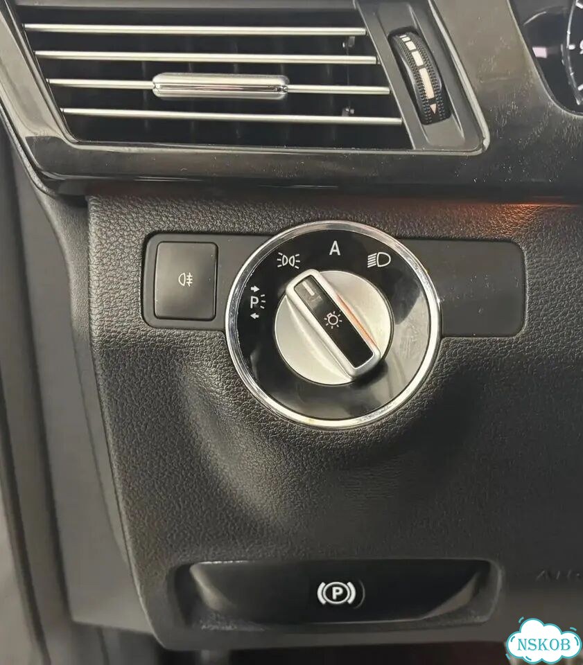 Mercedes-Benz E-класс 1.8 AT, 2010, 238 000 км фото 10