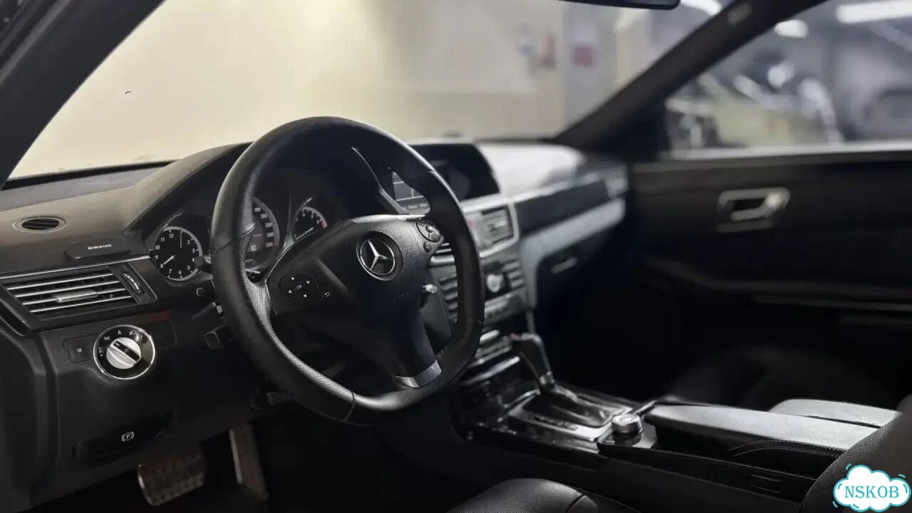 Mercedes-Benz E-класс 1.8 AT, 2010, 238 000 км фото 12