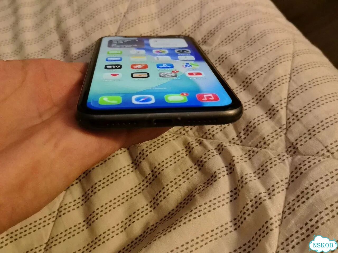 iPhone 11, 128 ГБ, SIM + eSIM фото 10