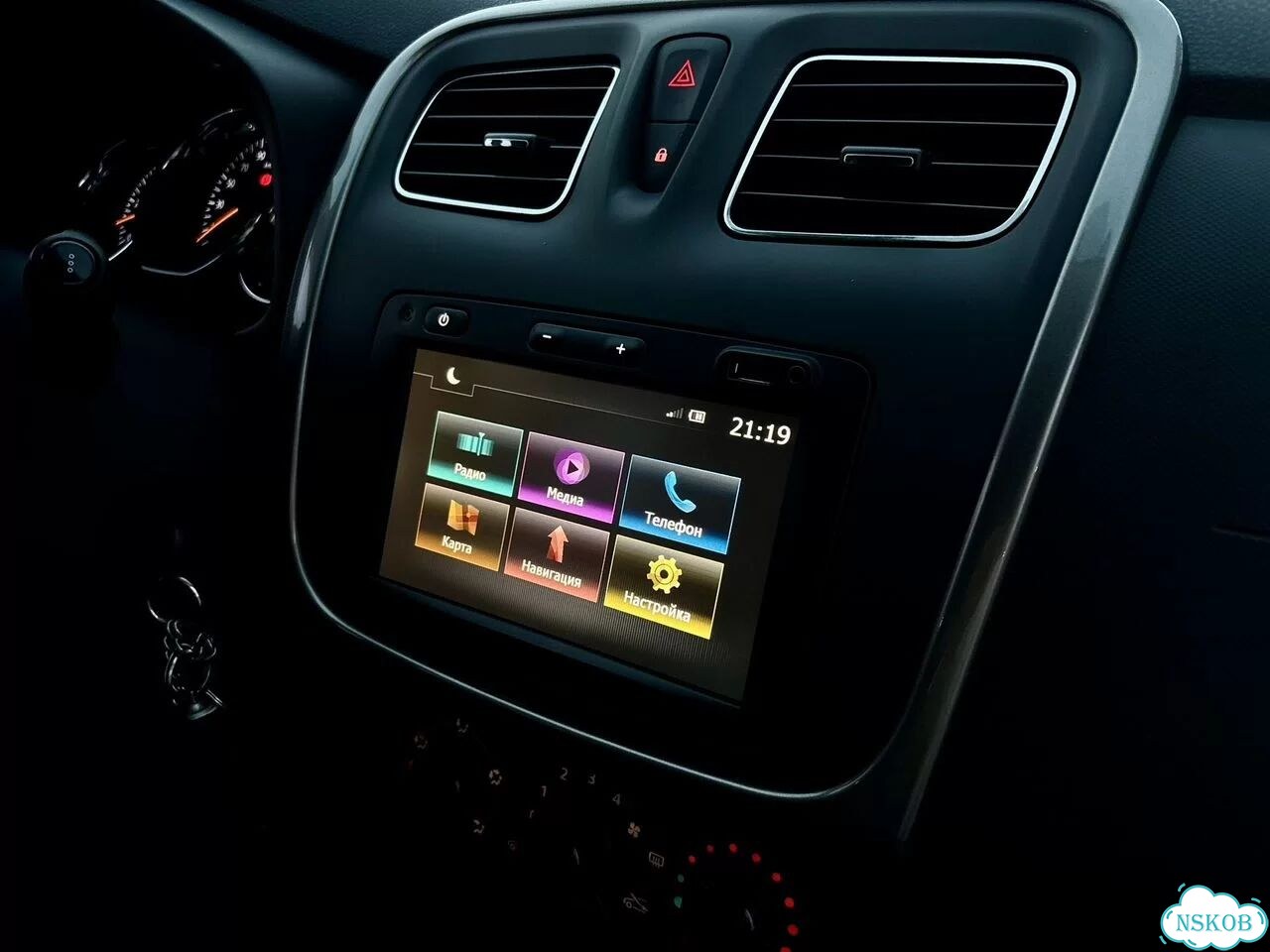 Renault Sandero 1.6 MT, 2017, 31 717 км фото 6