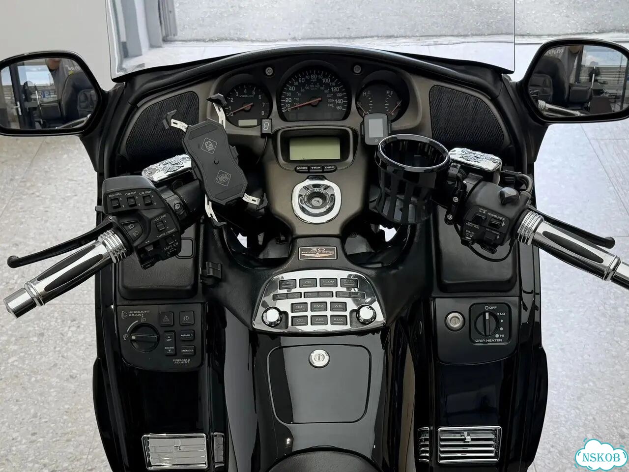 Honda GL 1800, 2005, 88 000 км фото 12