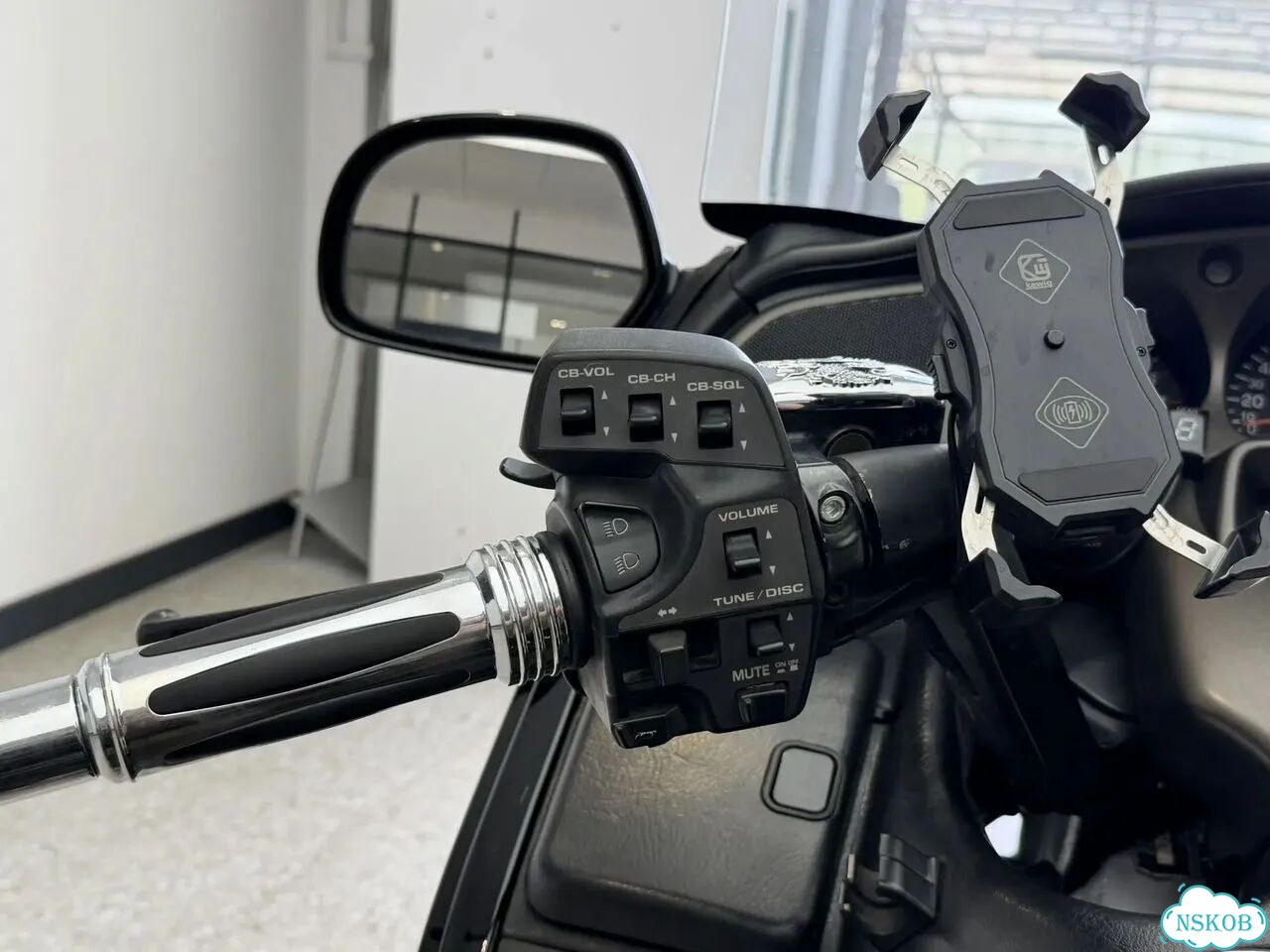 Honda GL 1800, 2005, 88 000 км фото 9