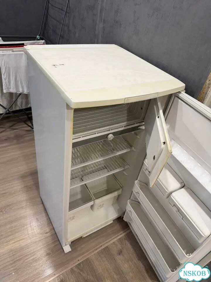 Холодильник бу фото 2