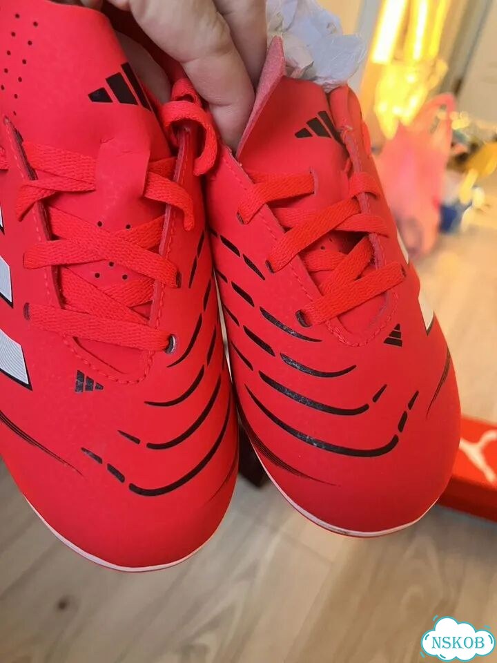 Бутсы новые adidas predator фото 3