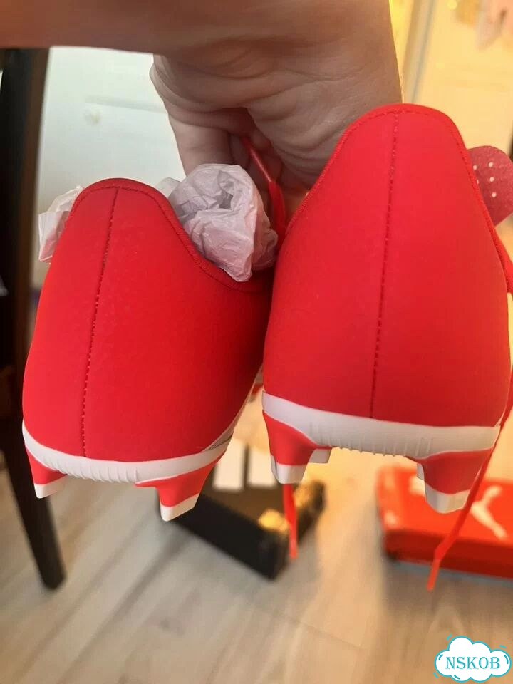 Бутсы новые adidas predator фото 4
