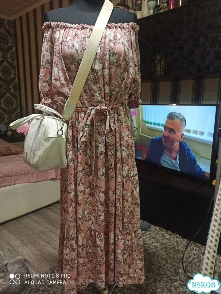 Платье розовое 56 размера фото 1