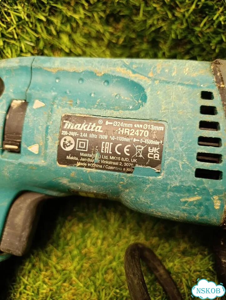 Перфоратор makita HR2470 (е) фото 2