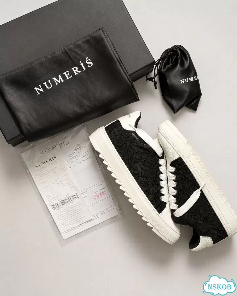Кеды Numeris черные на руках фото 1