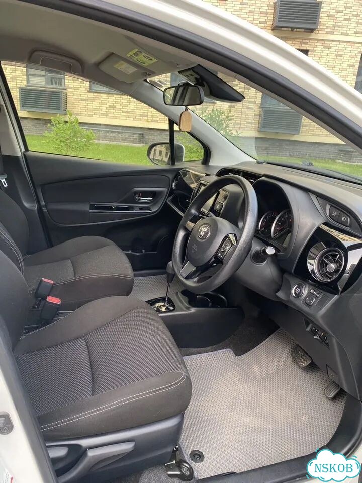 Toyota Vitz 1.3 CVT, 2019, 99 000 км фото 9