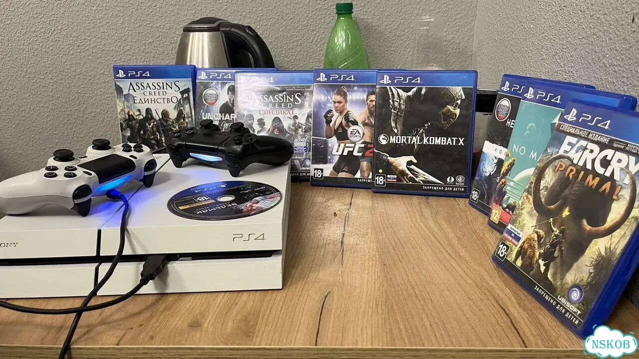 Sony playstation 4 slim фото 1