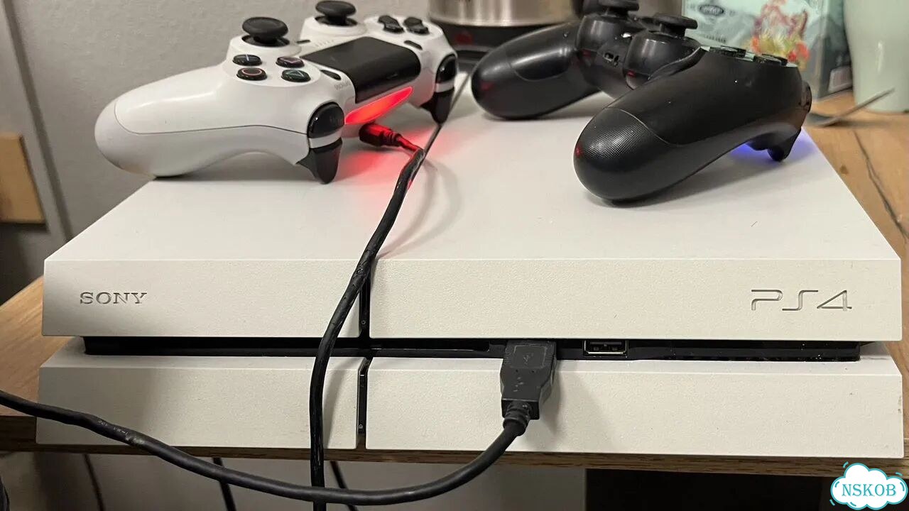 Sony playstation 4 slim фото 2