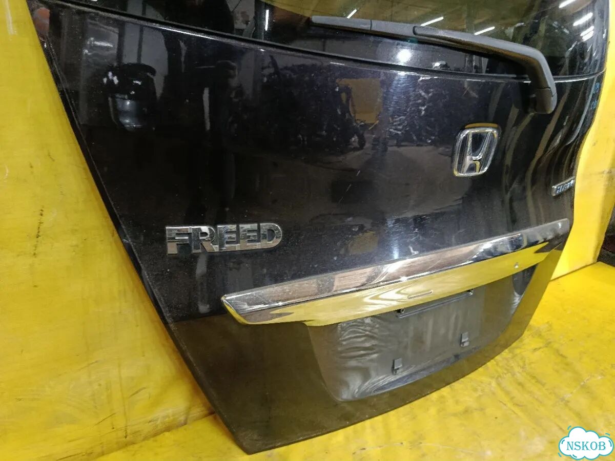 Дверь 5-я Honda Freed Hybrid GP3 фото 5