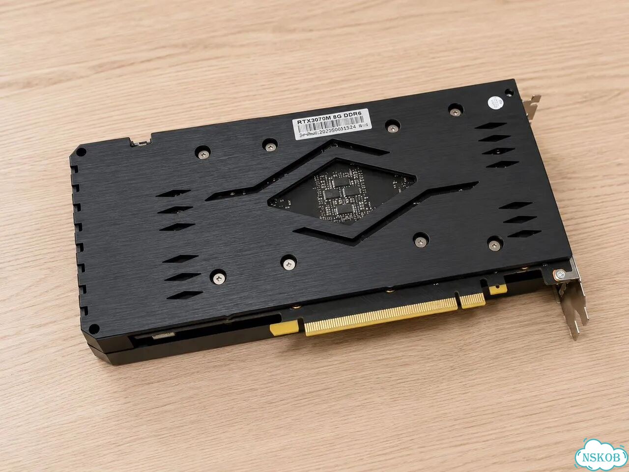 RTX 3070 M (laptop) фото 2