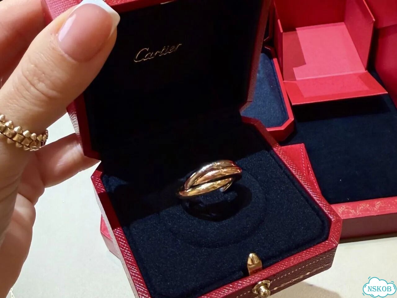 Кольцо Cartier trinity оригинал фото 1
