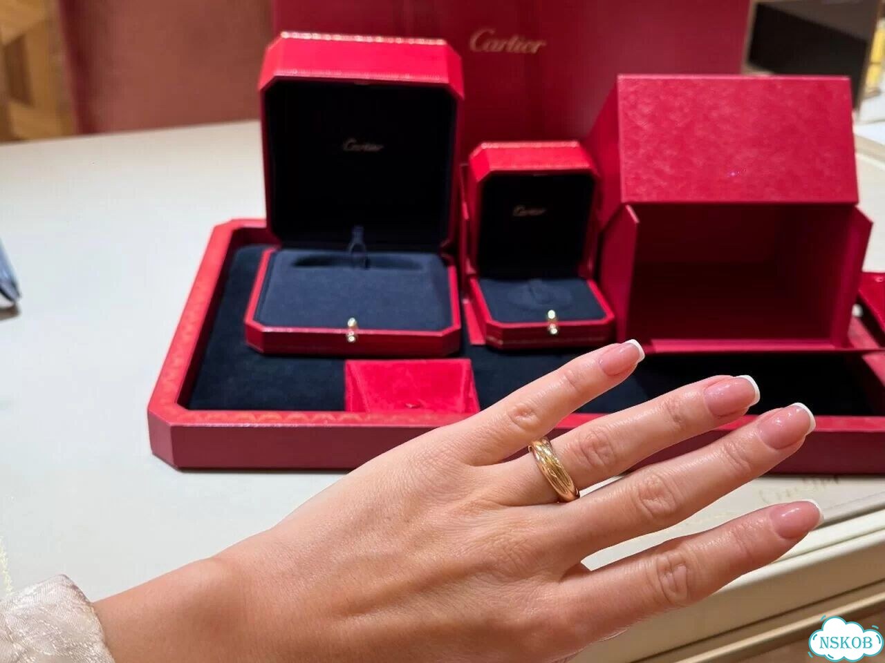 Кольцо Cartier trinity оригинал фото 2