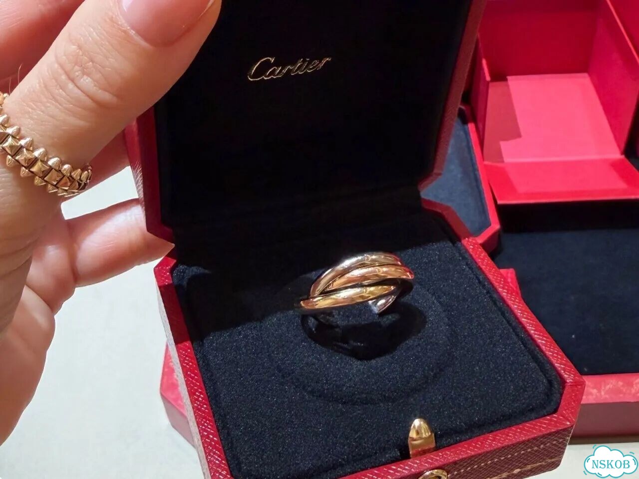 Кольцо Cartier trinity оригинал фото 4