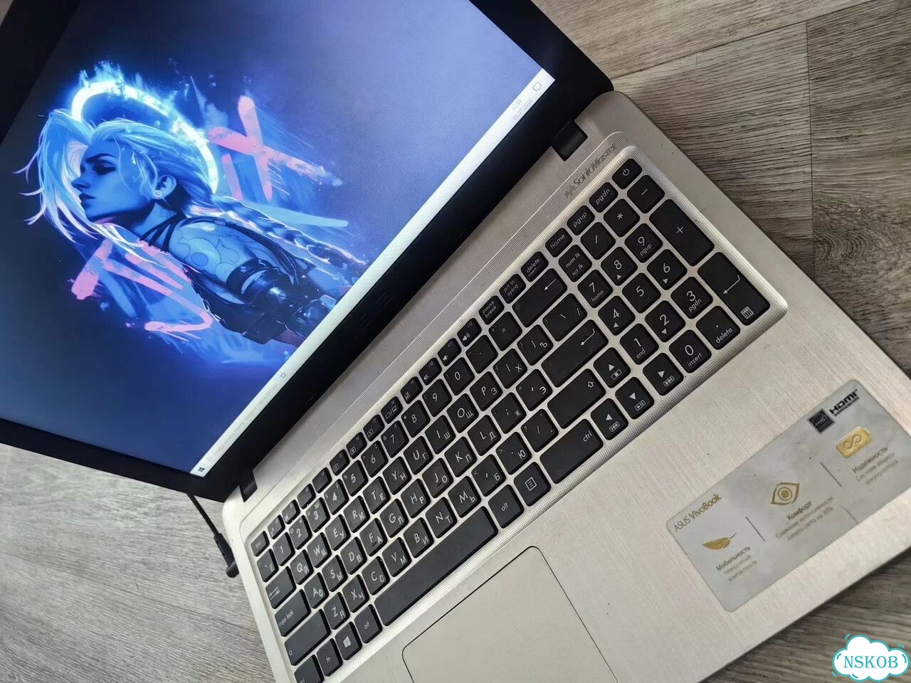 Ноутбук Asus для фильмов и офиса фото 1