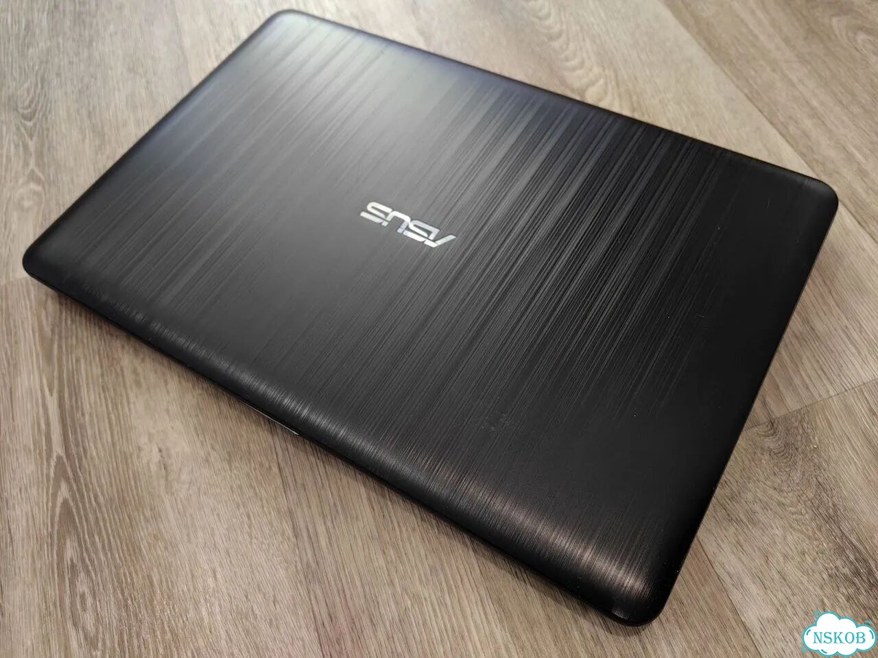 Ноутбук Asus для фильмов и офиса фото 4