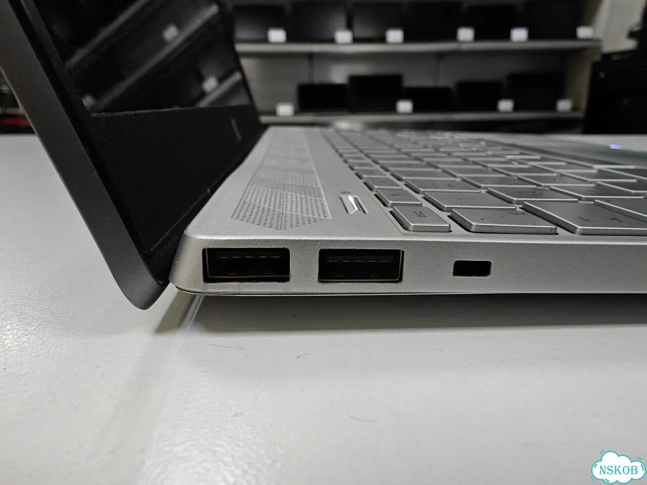 Бизнес ноутбук HP на Core i5-1035G1 фото 4