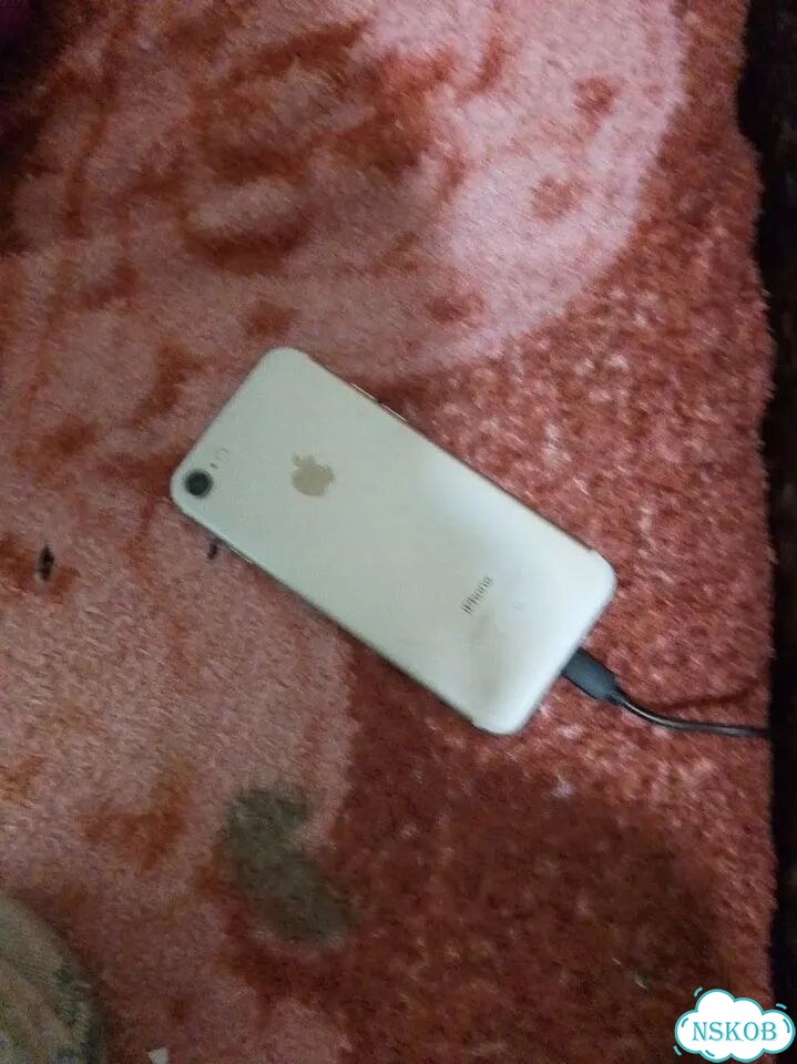 iPhone 7, 32 ГБ, 1 SIM фото 1