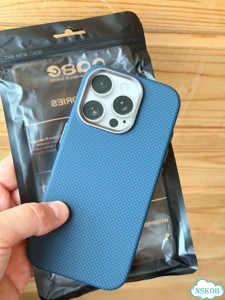 Чехол на iPhone 16 pro фото 1