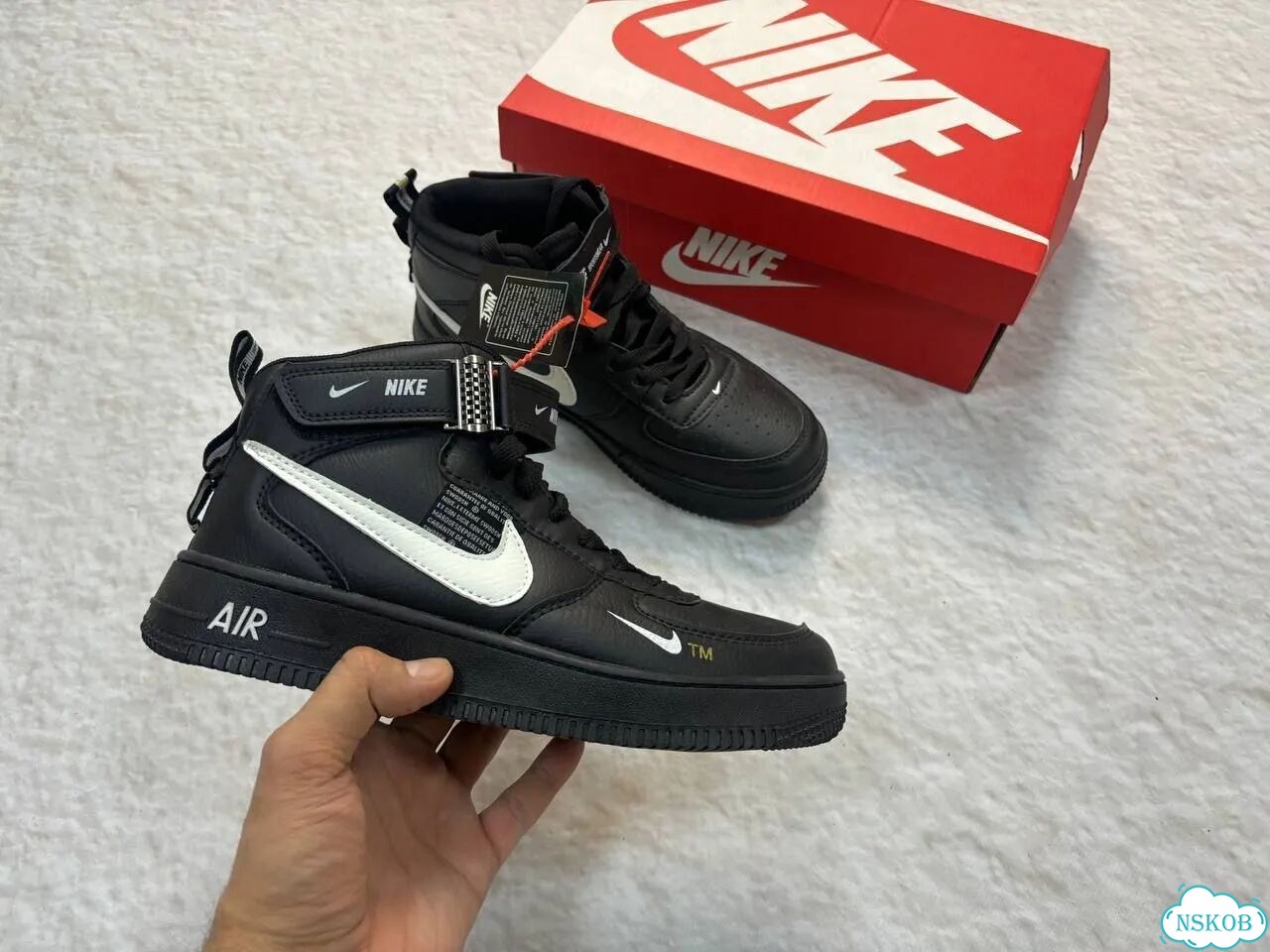Кроссовки Nike Air Force 1 фото 1