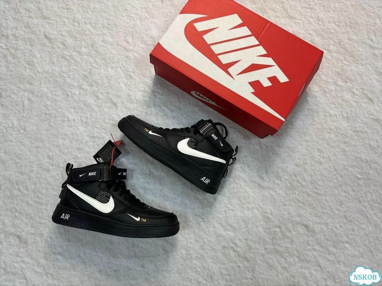 Кроссовки Nike Air Force 1 фото 2