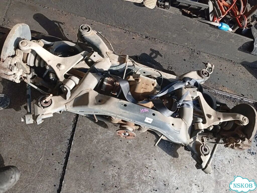 Балка подвески Nissan Elgrand ME51 (зад) фото 3