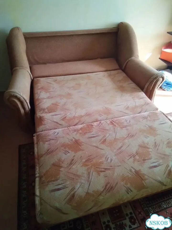 Диван прямой б/у фото 5