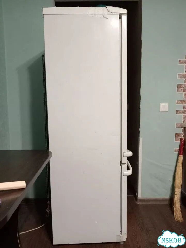Холодильник бу фото 2
