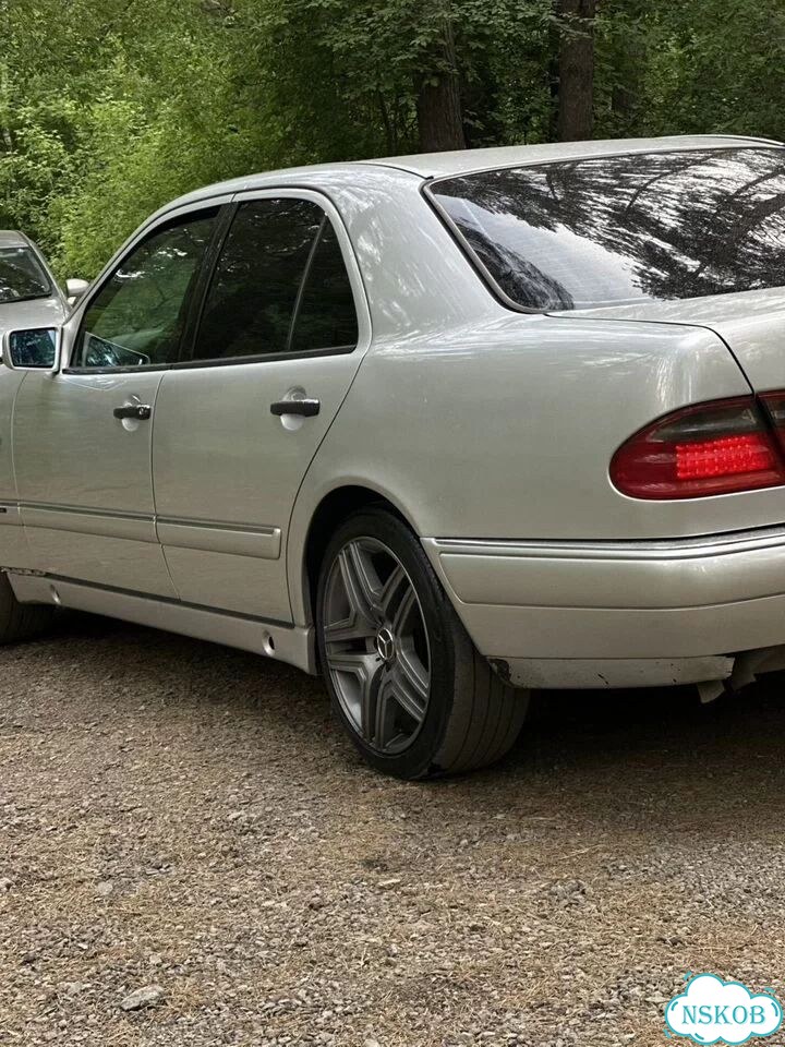 Mercedes-Benz E-класс 2.8 MT, 1998, 280 000 км фото 6