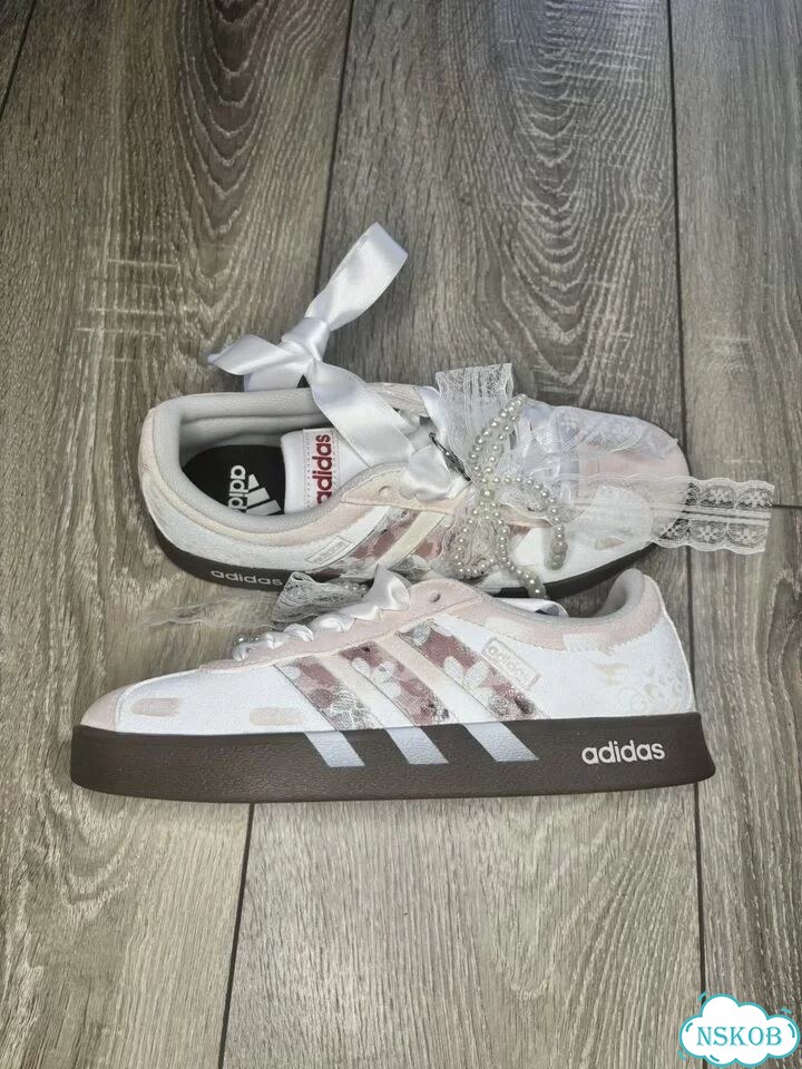 Кроссовки женские adidas фото 1