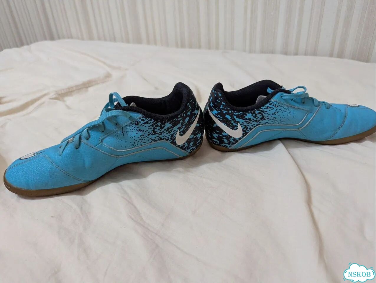Футзальные бутсы Nike BombaX IC фото 2