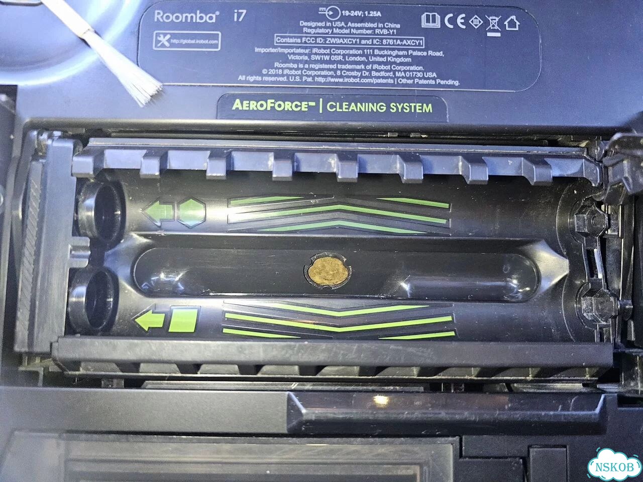 Робот-пылесос iRobot Roomba i7 фото 4
