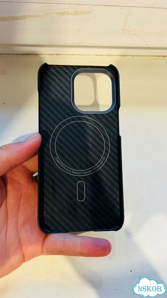 Чехол на iPhone 13 pro карбоновый фото 1