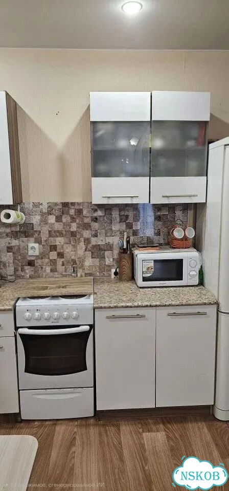 Квартира-студия, 33 м², 1/10 эт. фото 2