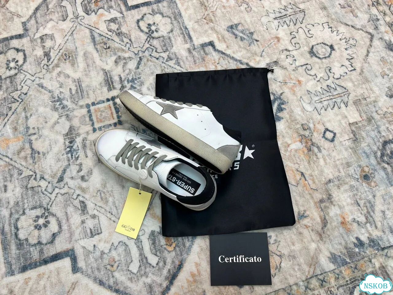 Кеды Golden Goose белые фото 2