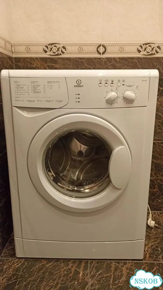 Стиральная машина indesit узкая фото 1