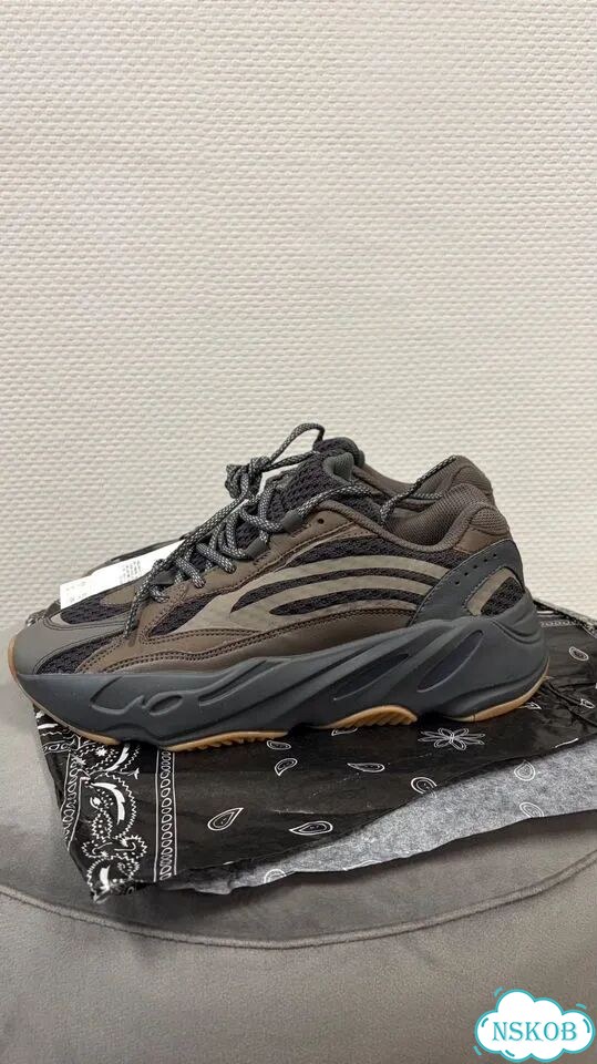 Кроссовки adidas ortholite yeezy фото 1