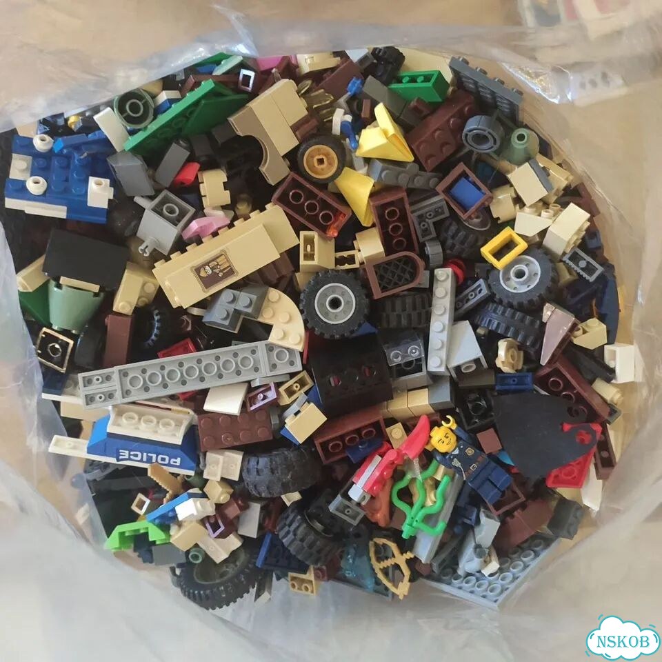 Lego россыпью 4 кг фото 1