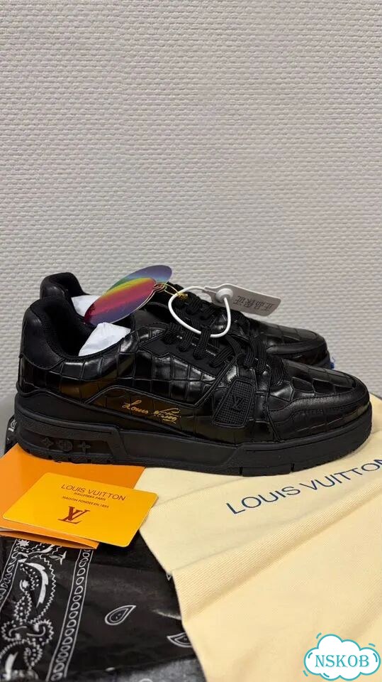 Louis vuitton trainer sneaker кроссовки фото 1