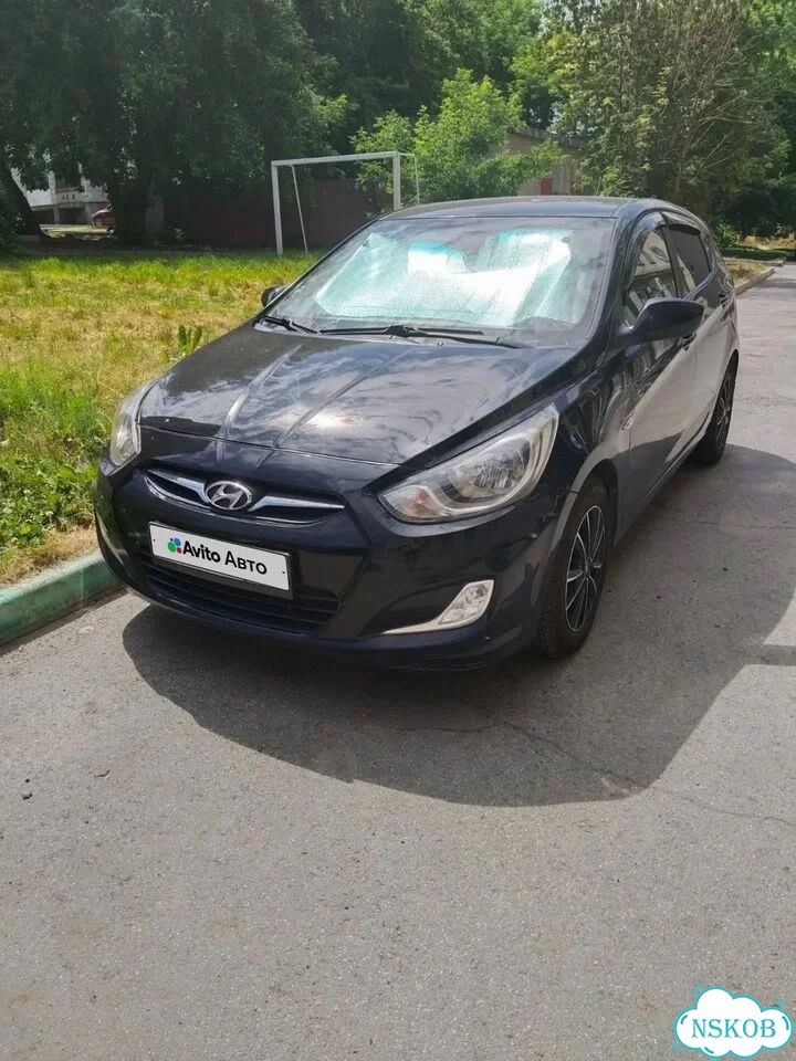 Hyundai Solaris 1.4 AT, 2011, 130 000 км фото 2