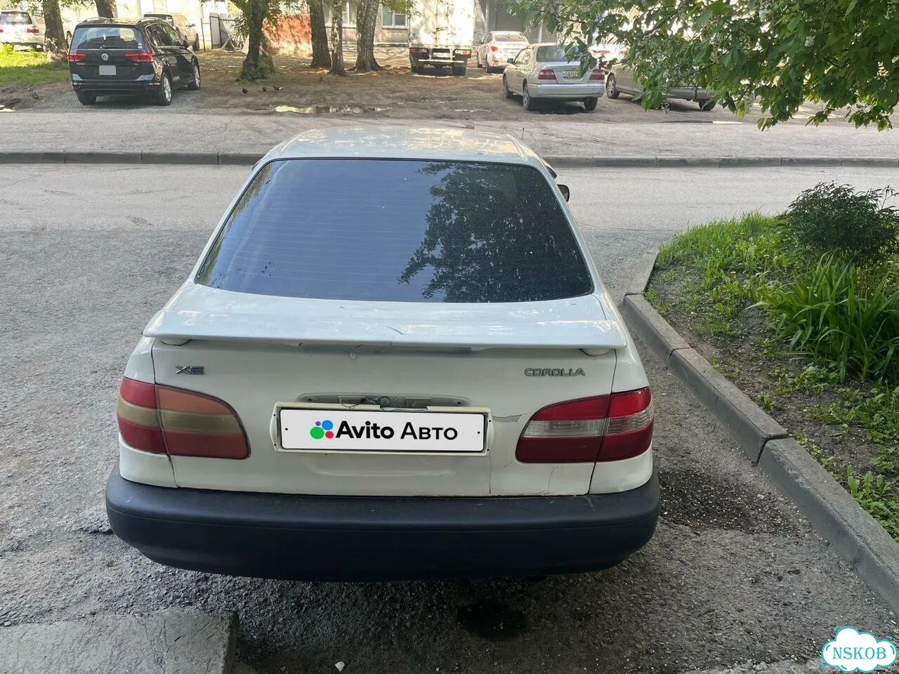 Toyota Corolla 1.3 AT, 1998, битый, 570 000 км фото 6