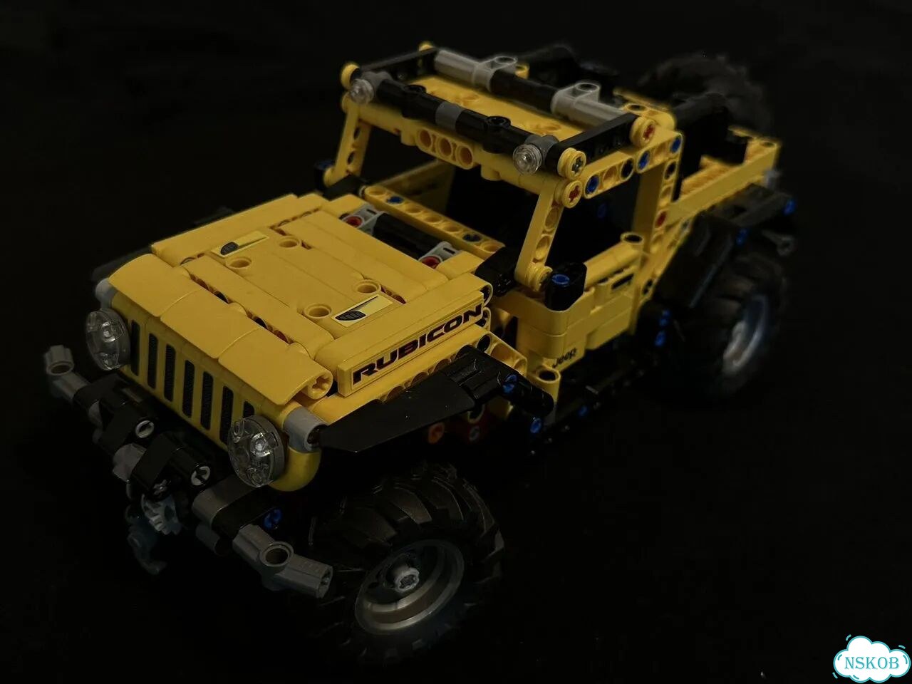 Lego technic 42122 Jeep Wrangler фото 1