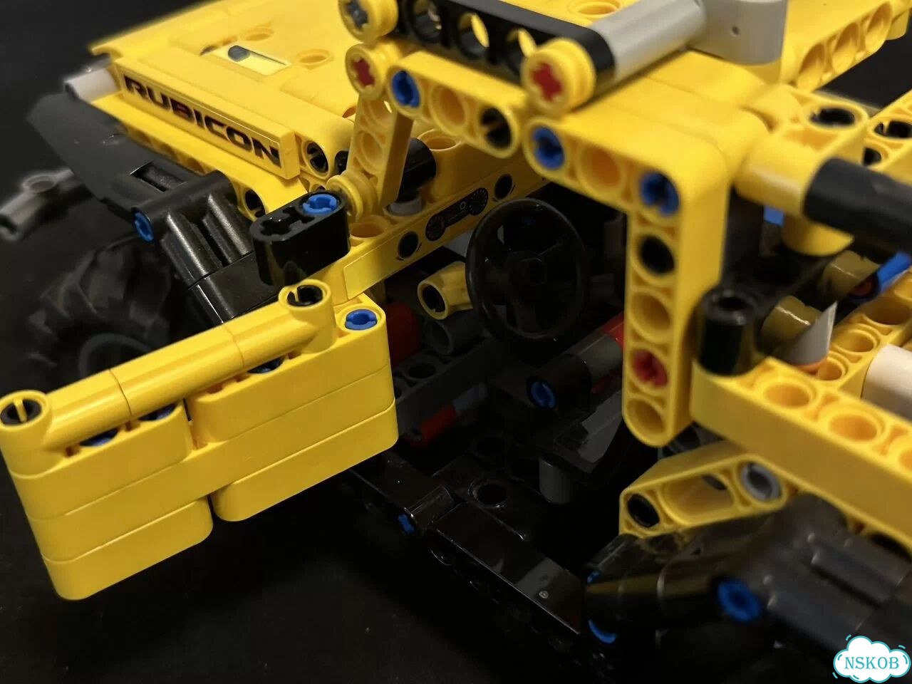 Lego technic 42122 Jeep Wrangler фото 4