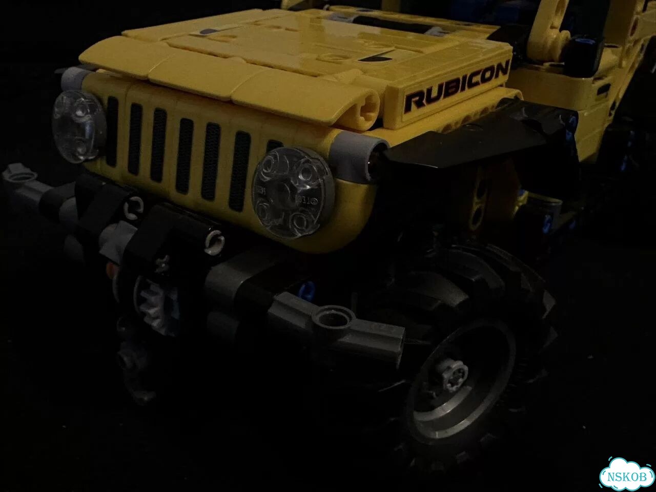 Lego technic 42122 Jeep Wrangler фото 5