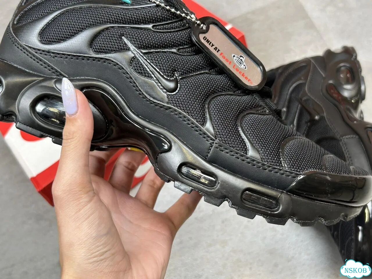 Кроссовки Nike Air Max Plus фото 4