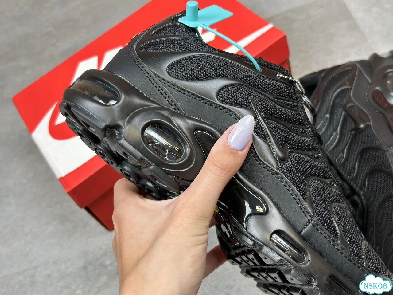Кроссовки Nike Air Max Plus фото 6