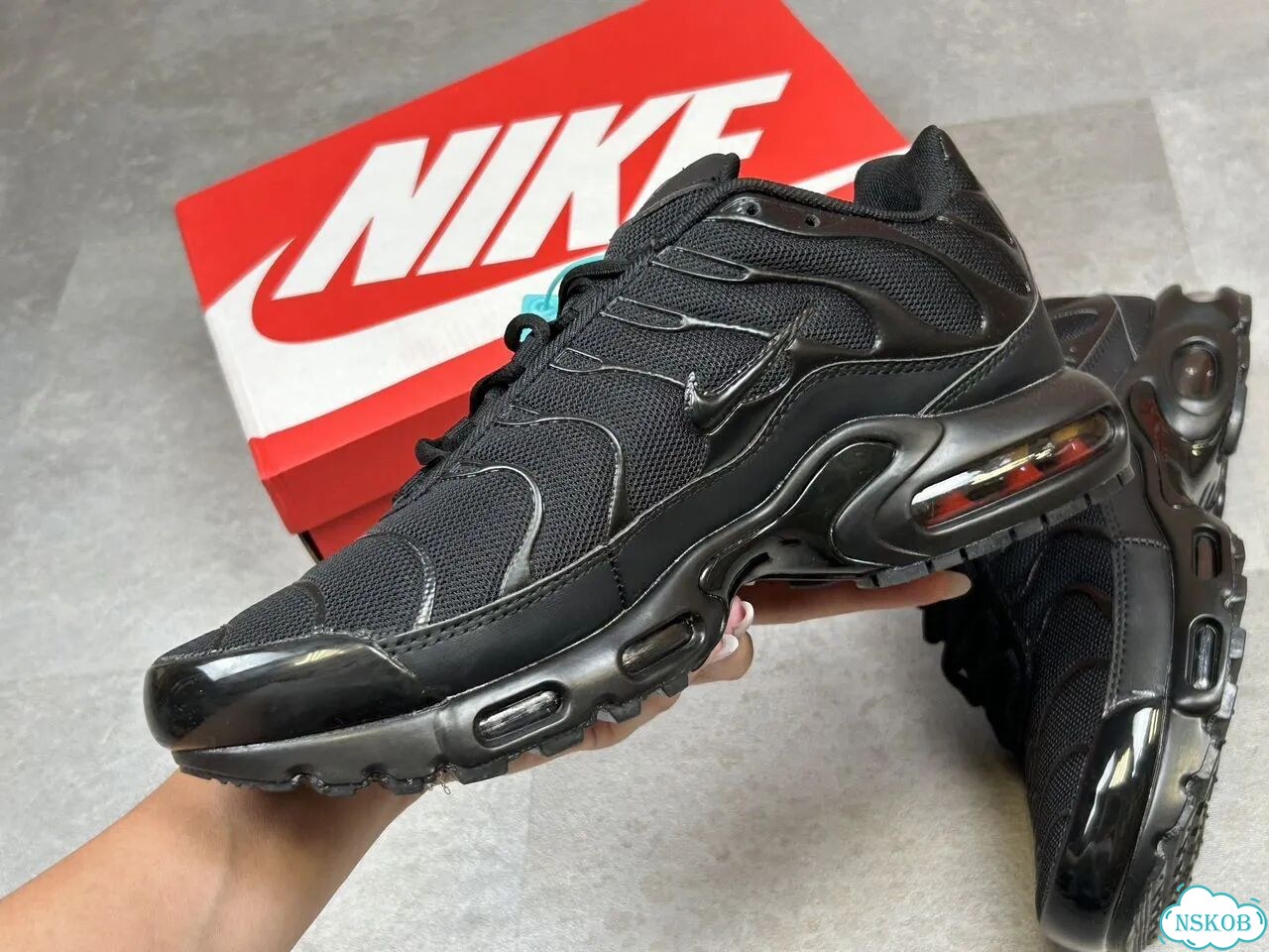 Кроссовки Nike Air Max Plus фото 8
